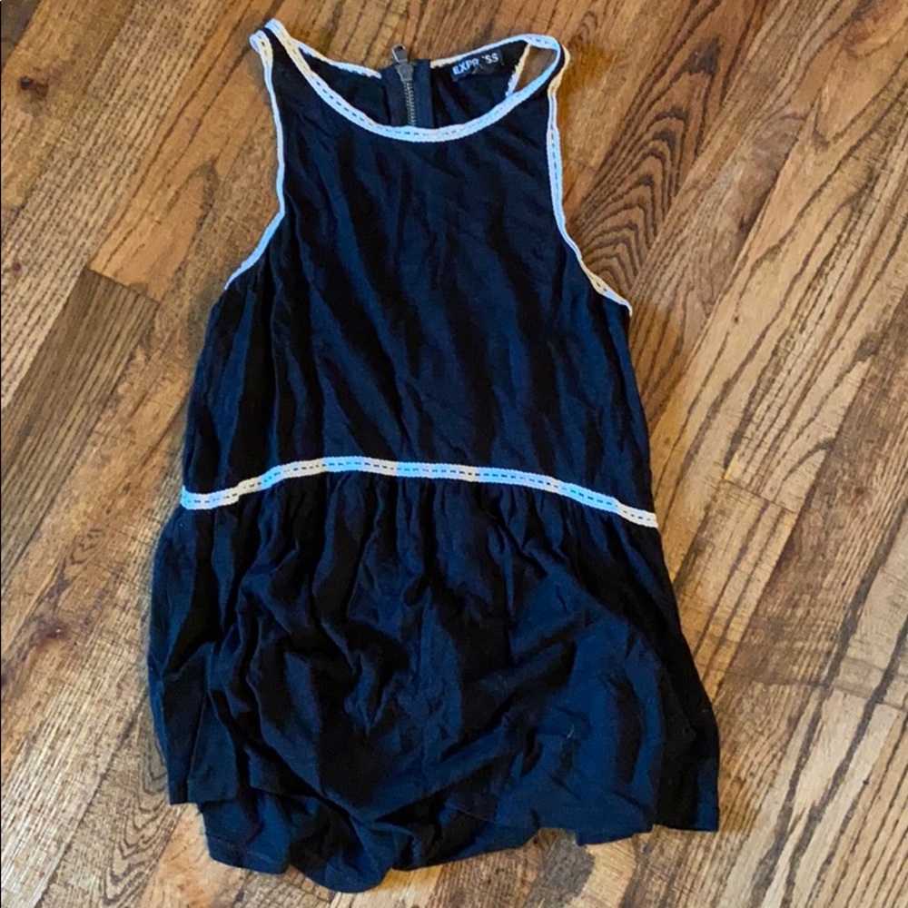 Express sleeveless blouse!